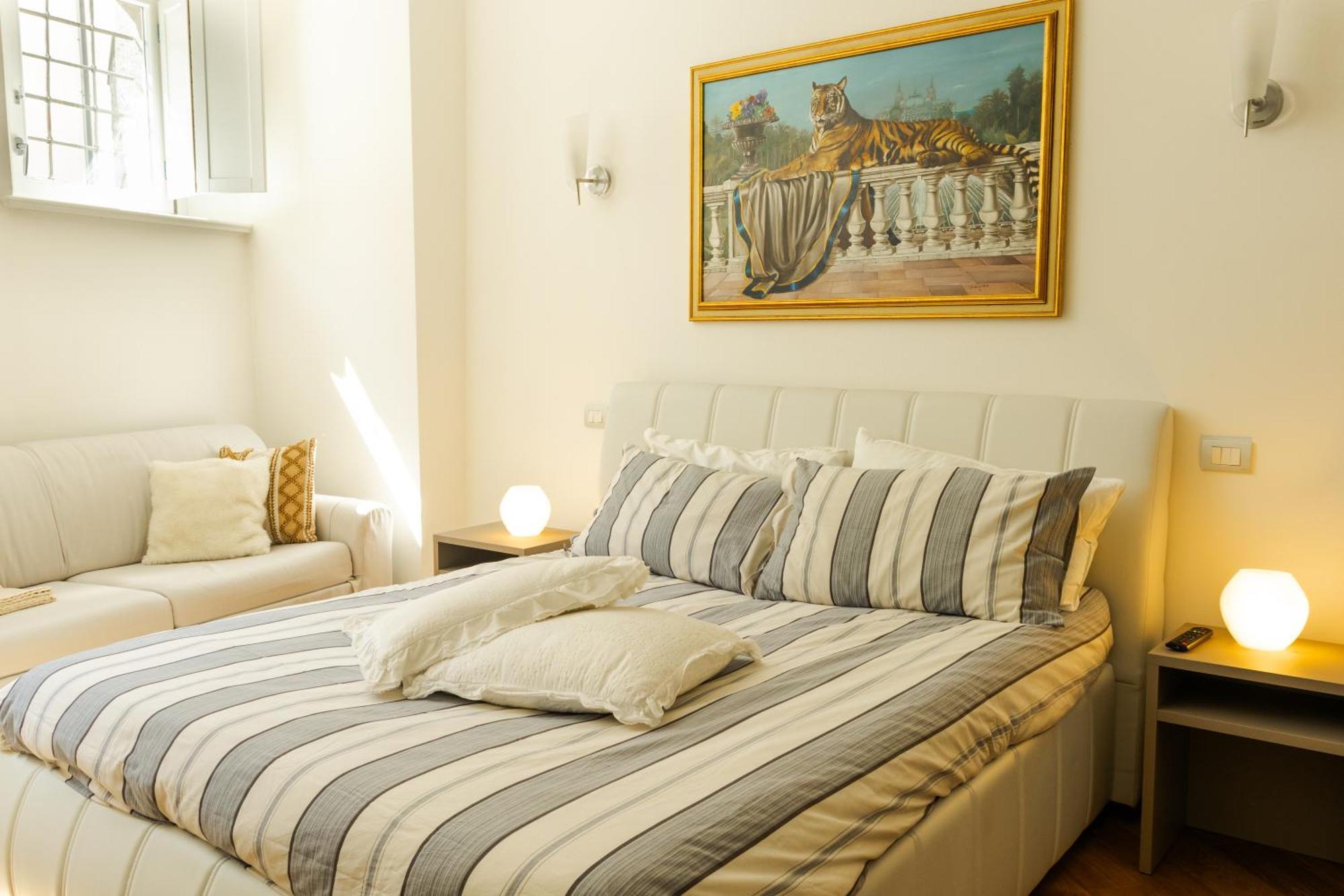 In Pieno Centro Storico Con Parcheggio Gratuito Incluso. Apartment Udine Luaran gambar